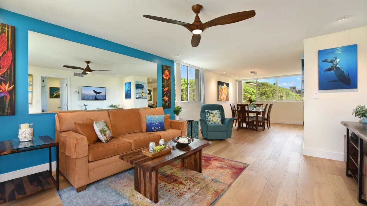 Royal Kahana 301