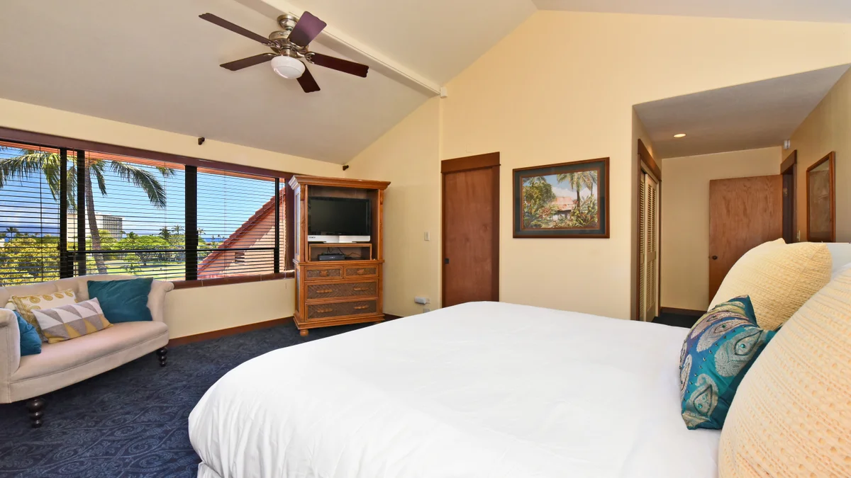 Kaanapali Royal D302