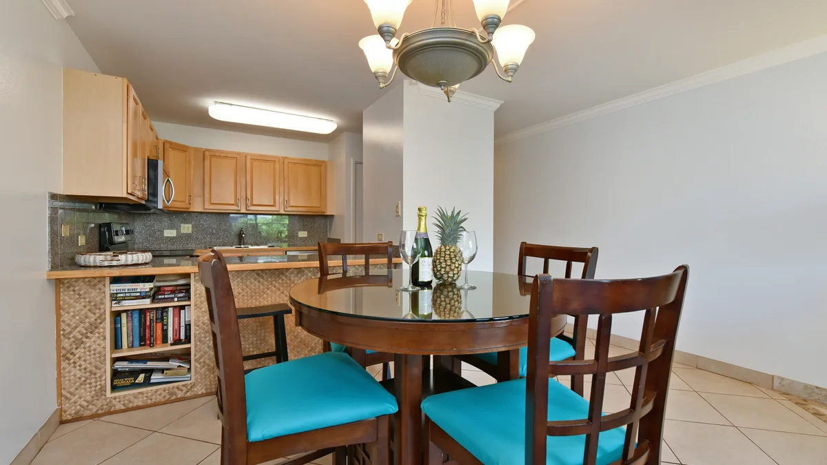 .Kamaole Sands 8203