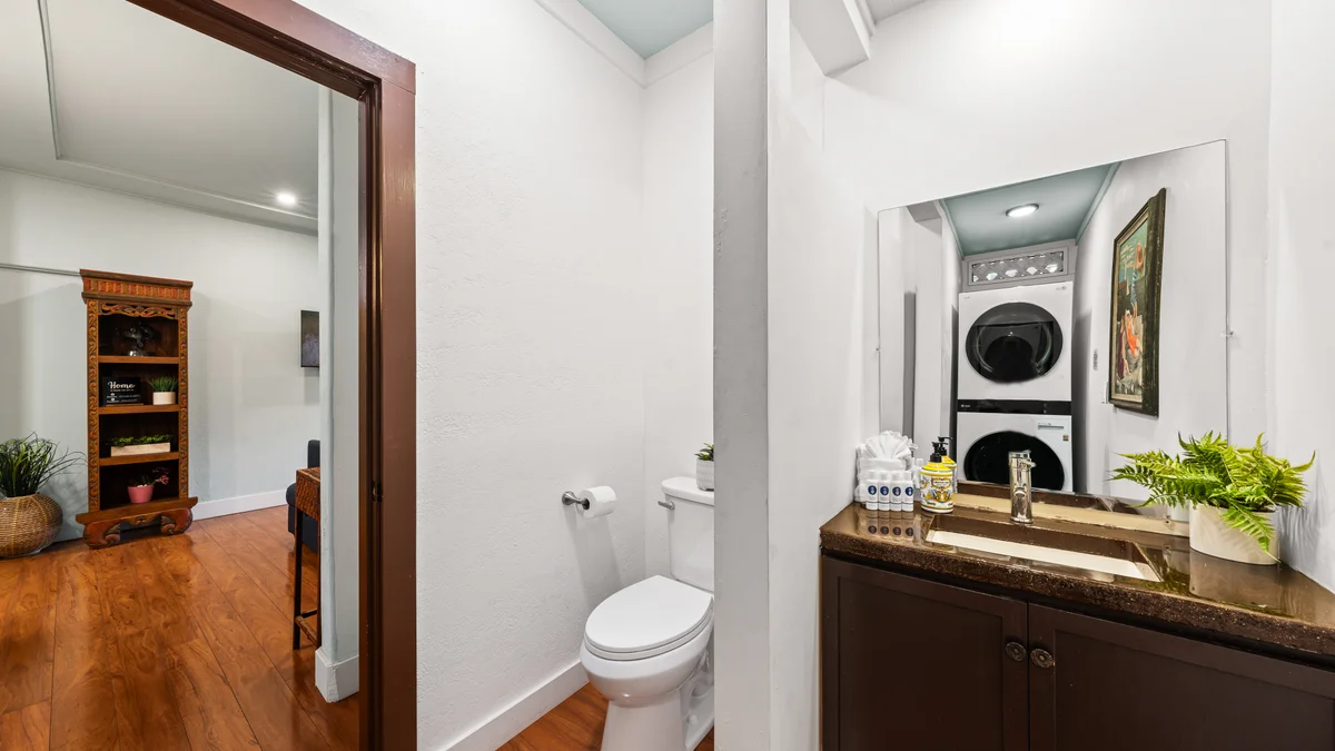 .233 Market Street Unit B