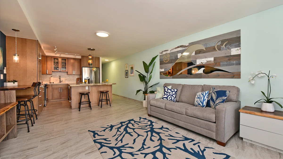 .Kamaole Sands 8306