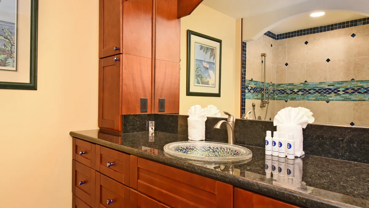 Kaanapali Royal D302