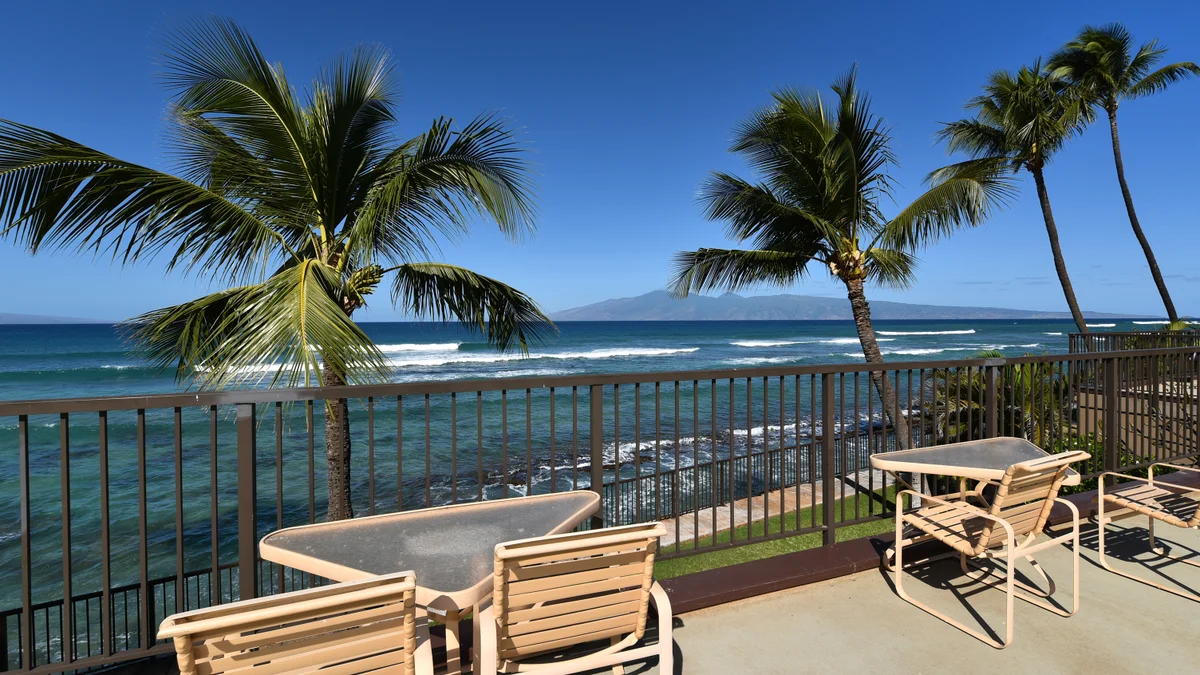 Hale Ono Loa 120