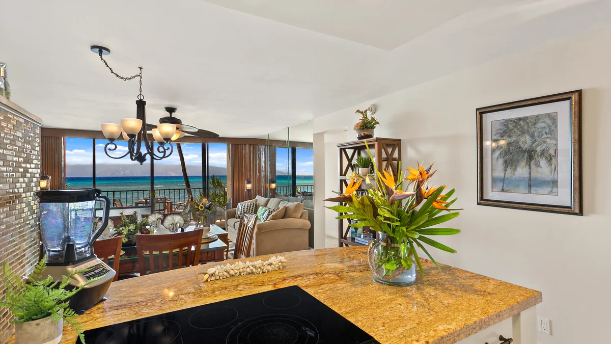 Valley Isle 208