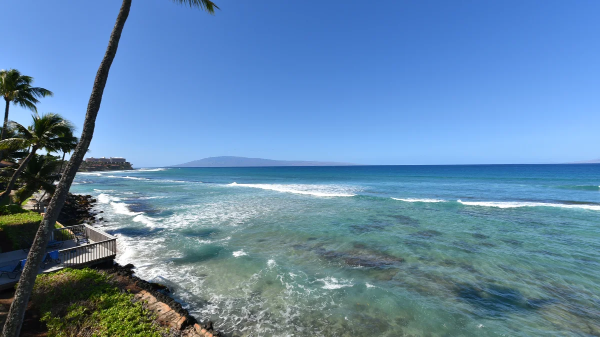 Hale Ono Loa 120