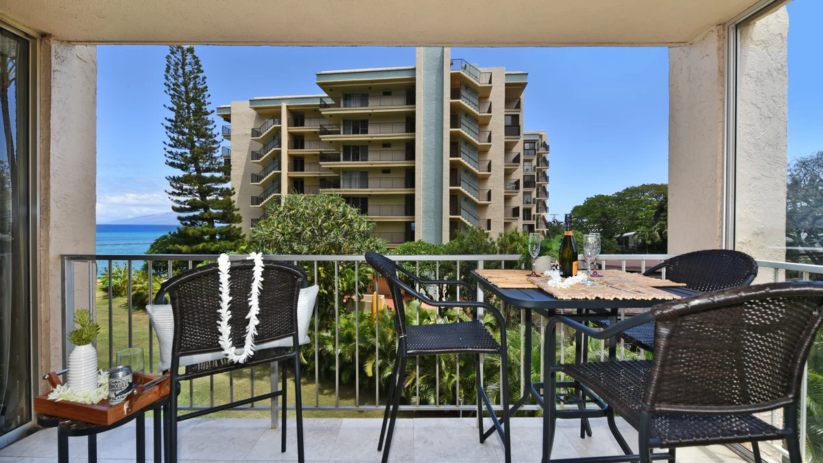Royal Kahana 301