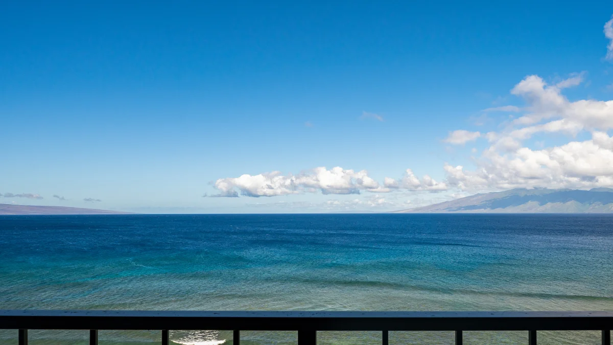Maui Kai 903