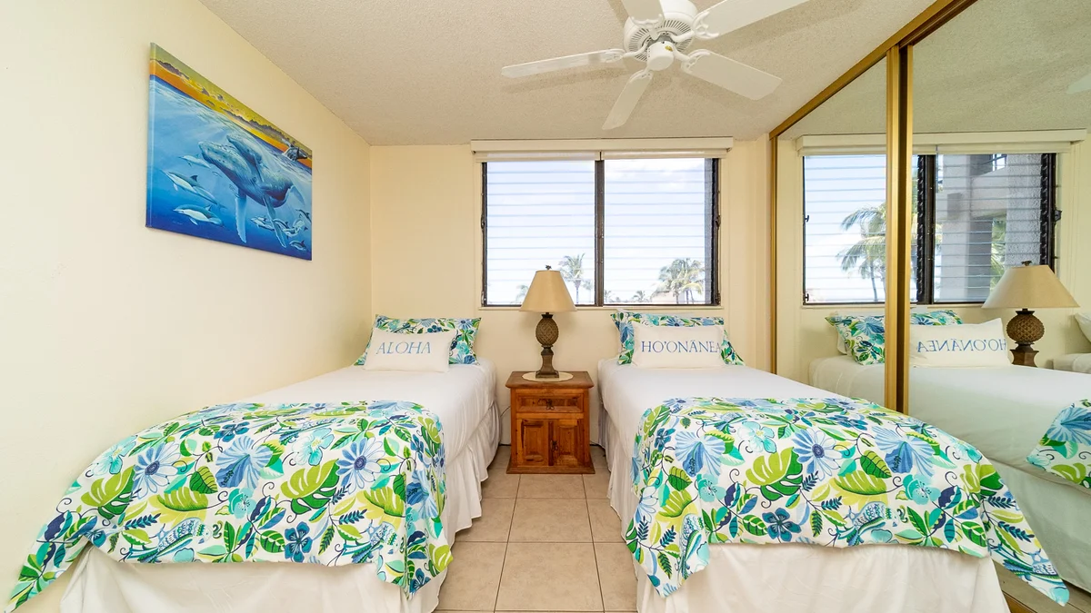 Kihei Akahi D402