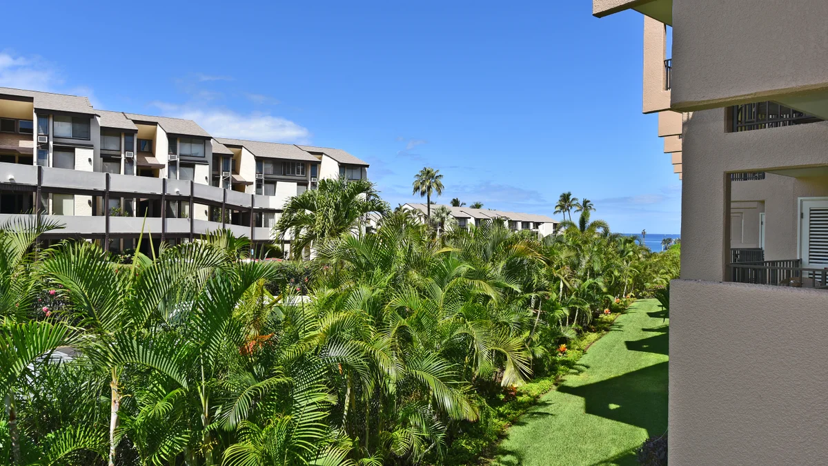 .Kamaole Sands 8203