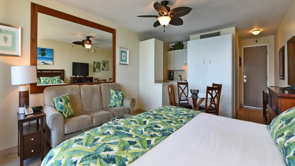 Valley Isle 407