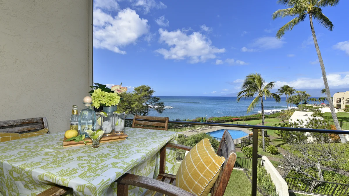 Napili Point C40