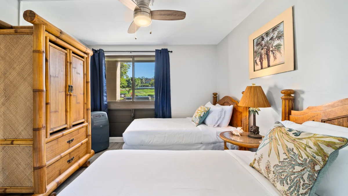 .Kahana Manor 205