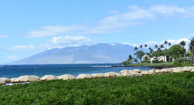 View across the ocean from Wailea
